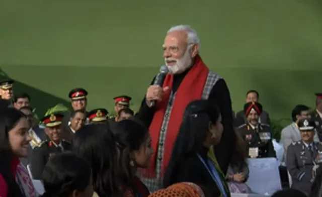 गणतंत्र दिवस में हिस्सा लेने आए कैडेट्स से पीएम मोदी ने की बात, युवाओं को दी प्रेरणा